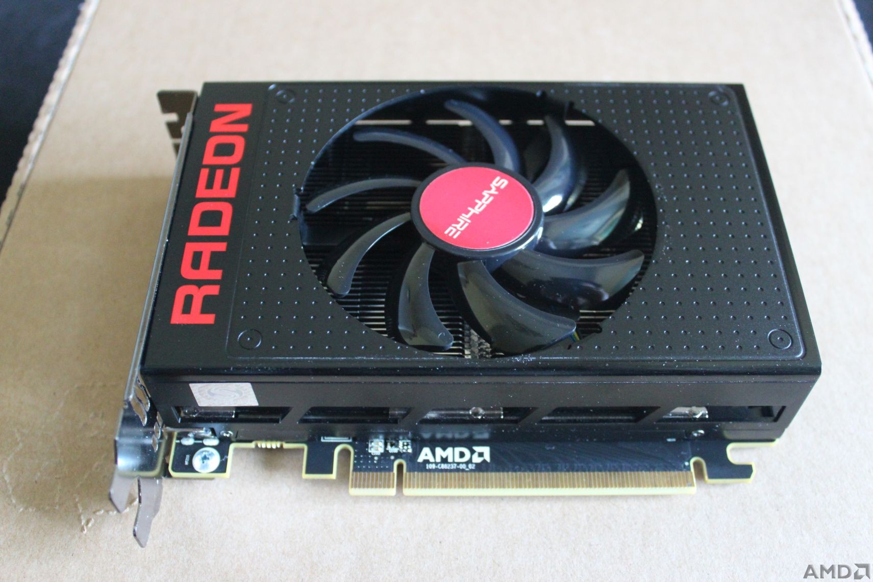 迟到的信仰，AMD R9 Nano零售版开箱简测
